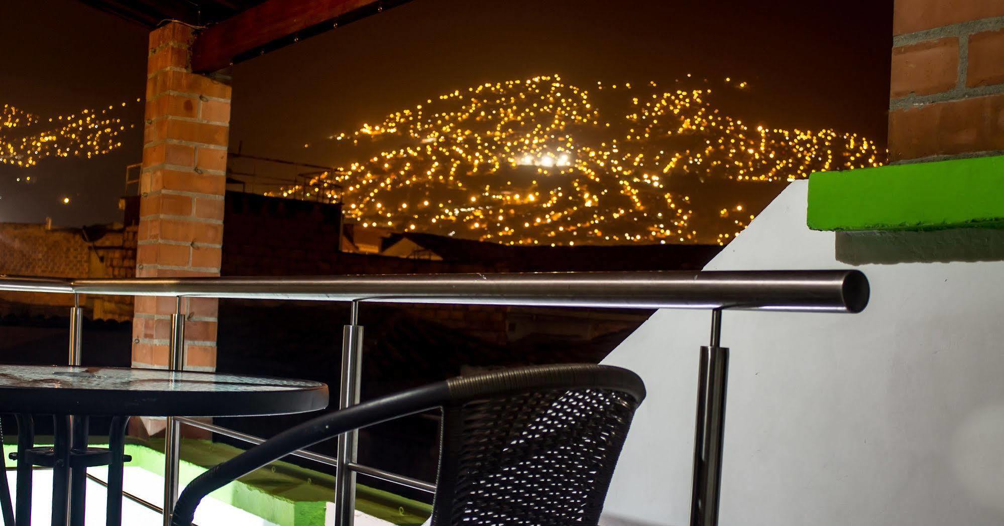 Ayenda 1231 Paradise Center Medellin Exterior photo
